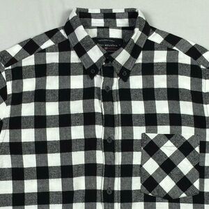 Rocky Mountain Flannel Co Men's Size Medium Button Down Shirt Black White Plaid